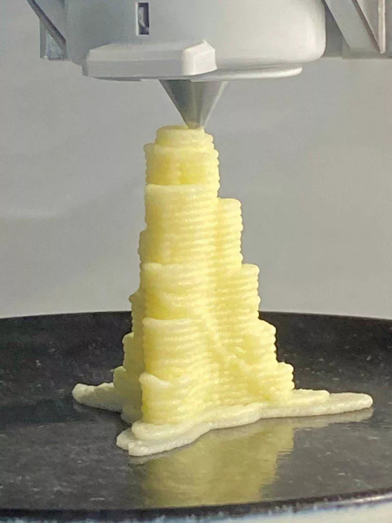 Èxit de la cuina en 3D del xef lleidatà Mateu Blanch a Dubai