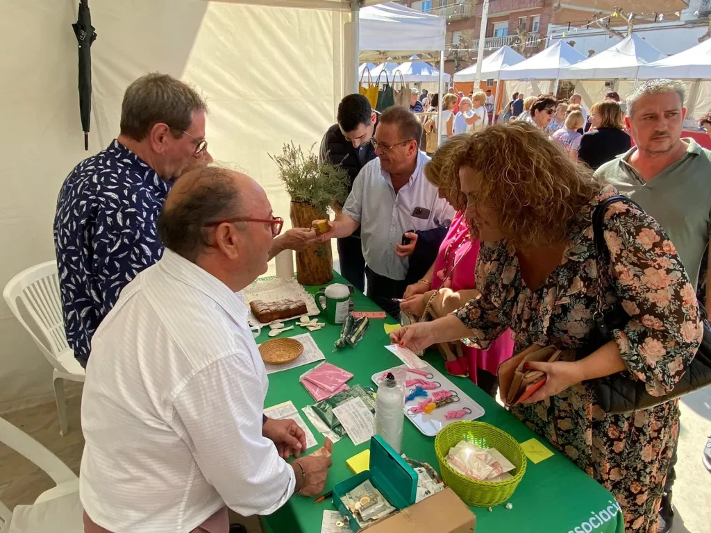 35 expositors participen a la 3a edició de ‘Menja’t Soses’