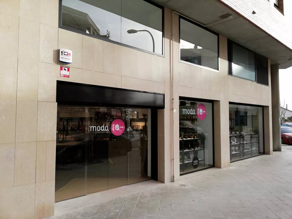 Càritas d’Urgell obre a Balaguer la primera botiga Moda Re- a la comarca de la Noguera