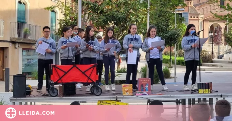 Mollerussa celebra Sant Jordi amb un espectacle de carrer, un vermut i un concert