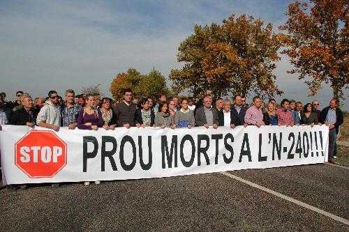 3 minuts de silenci per la mort del jove de les Borges Blanques a l'N-240