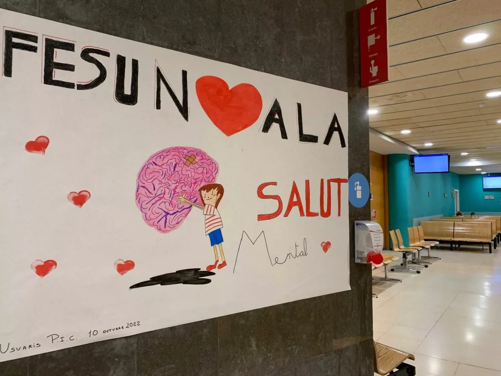 Usuaris del programa de psiquiatria de dia del Santa Maria visibilitzen la Salut Mental