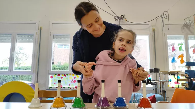 La musicoteràpia es consolida com a eina educativa a l’Escola Alba