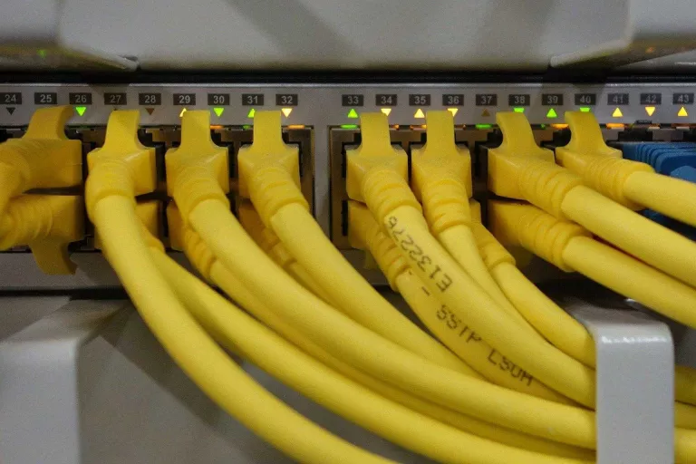 Compromís x Espot reclama que el Govern inclogui el municipi en el desplegament de fibra òptica