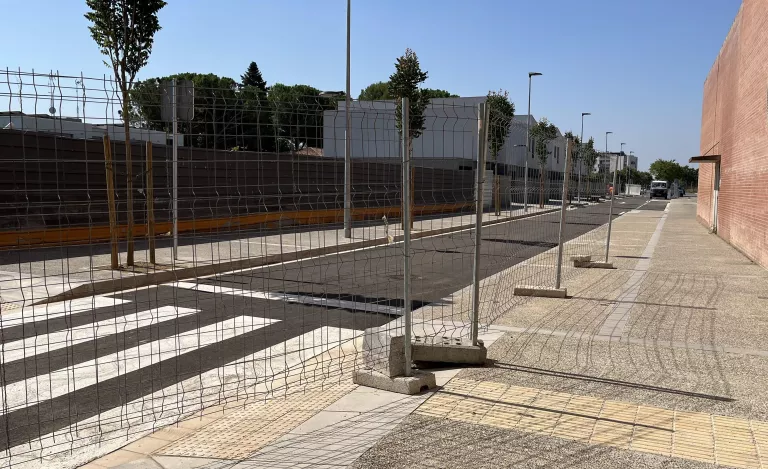 Obert al trànsit el nou tram del carrer Baldomer Gili i Roig de Lleida després de la seva urbanització