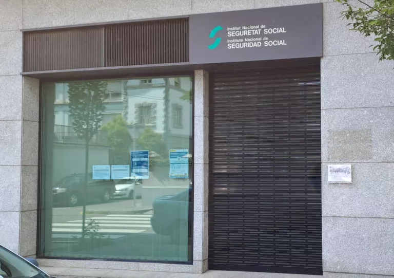 Indignació pel tancament de l’oficina de la Seguretat Social de la Seu d’Urgell