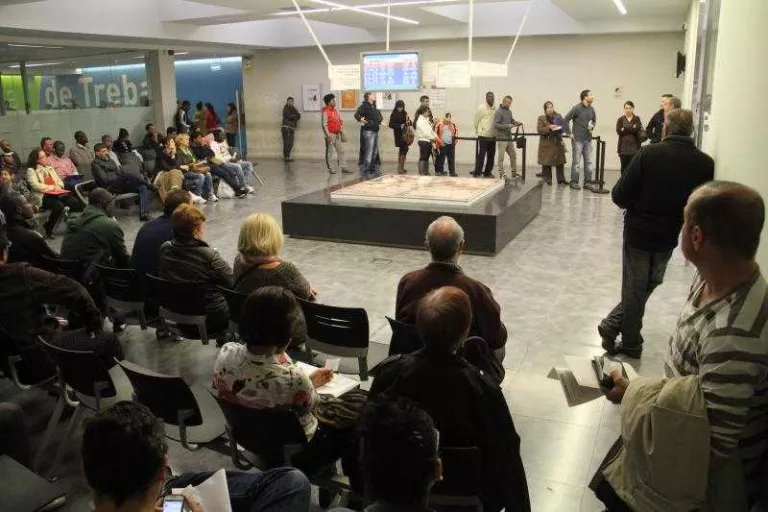 Automoció, indústria i construcció, els sectors que creen més ocupació a Lleida