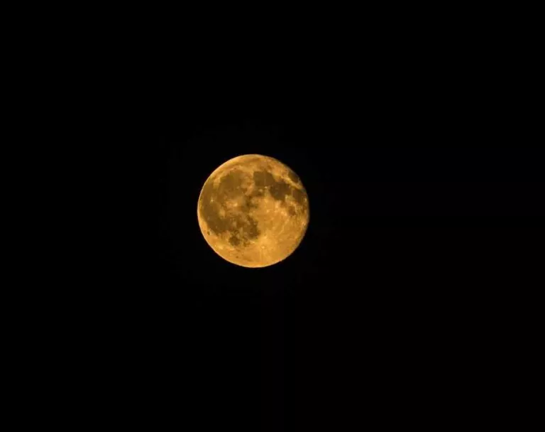 L'eclipsi lunar més llarg en dècades i l'oposició de Mart, aquest divendres