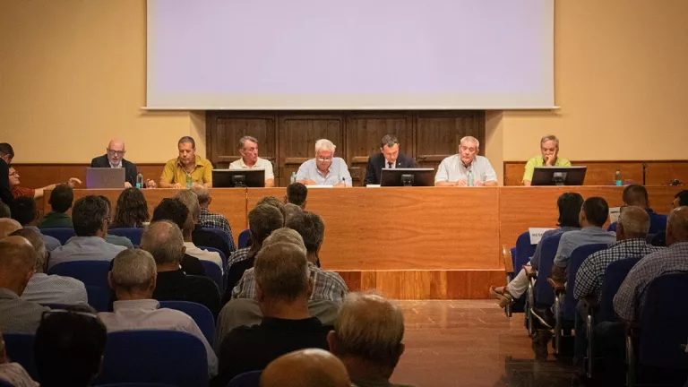 S'ajorna la votació per la modernització del canal d'Urgell fins al desembre