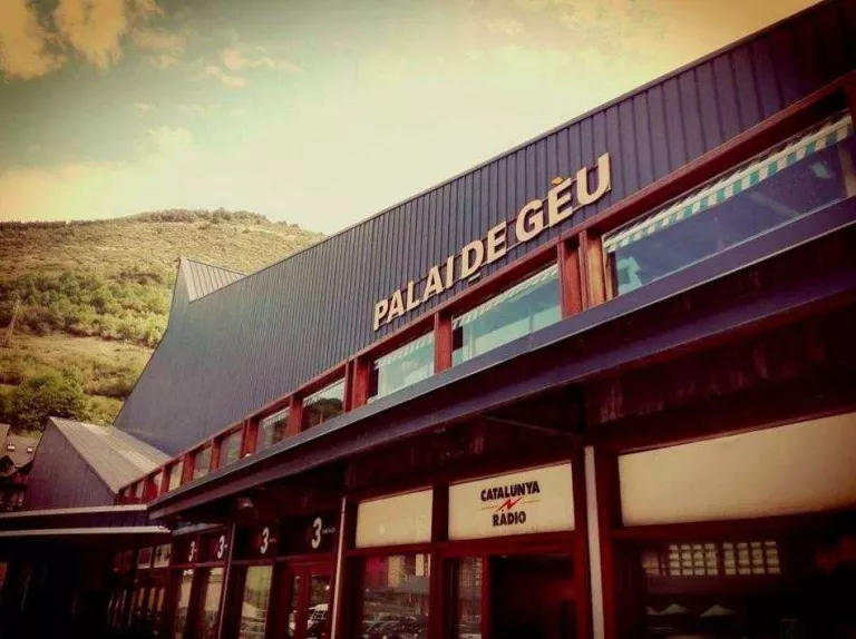 Tanquen les piscines del Palai de Gèu de l’1 al 7 de juliol per obres per evitar fugues