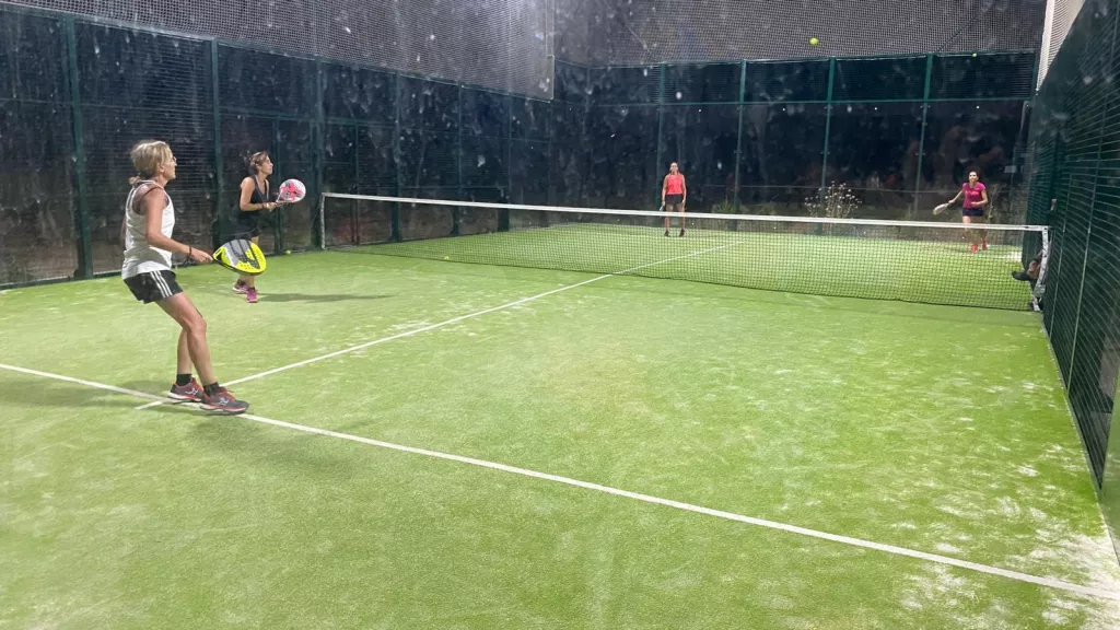 Massalcoreig celebra el torneig d’estiu pàdel