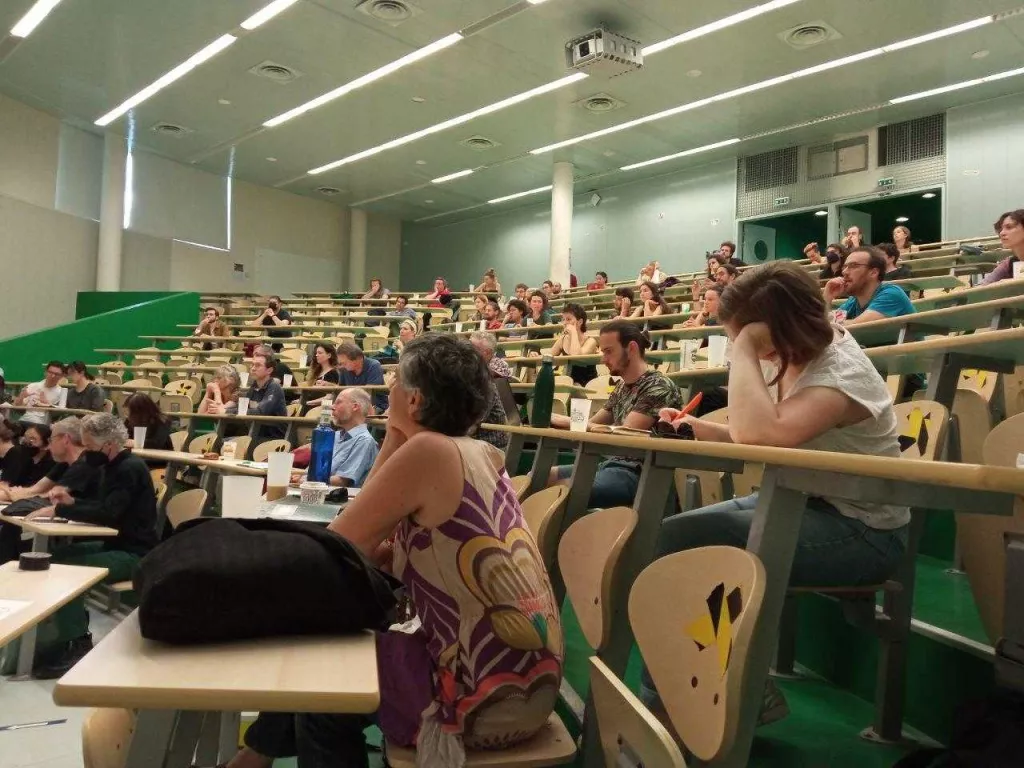 STOP JJOO viatja a París per internacionalitzar la lluita contra els macroesdeveniments olímpics