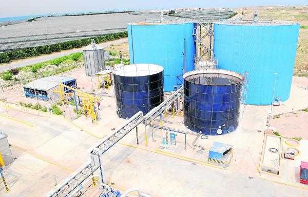Tres firmes, sols interessades en el material, liciten per la planta de purins de Miralcamp