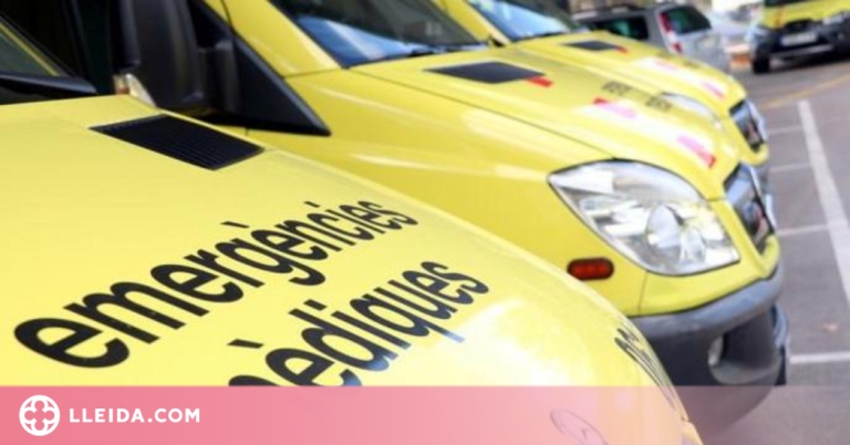 Cinc ferits, un lleu, en la sortida d'un turisme a la Cerdanya