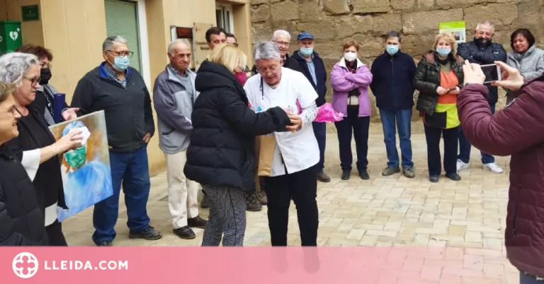 Massalcoreig homenatja la infermera del poble la qual es jubila després de 25 anys de servei