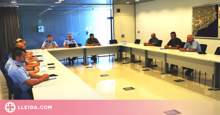 UP alerta de l'augment de robatoris de garrofa i incrementa la seva coordinació amb els Mossos
