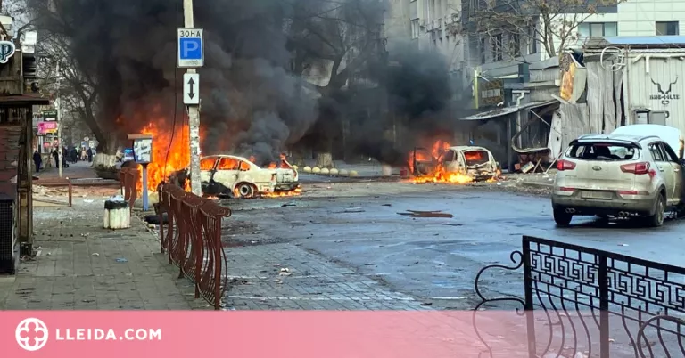 Bombardeig rus al centre de Kherson amb almenys cinc morts i una vintena de ferits