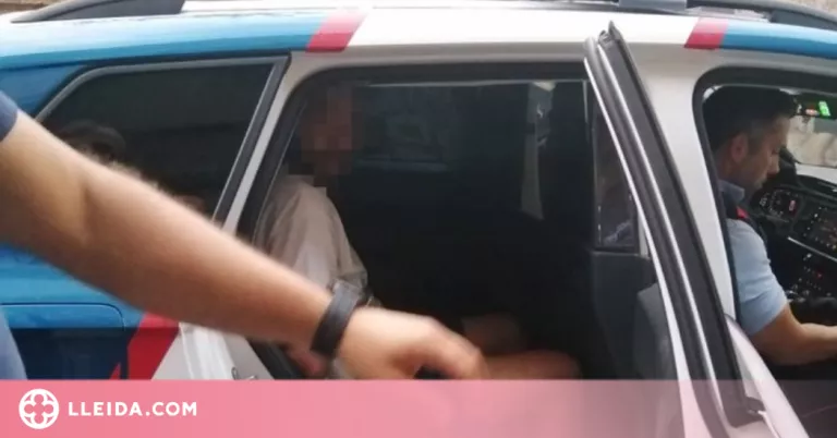Detingut el presumpte autor de l'incendi d'un cotxe policial