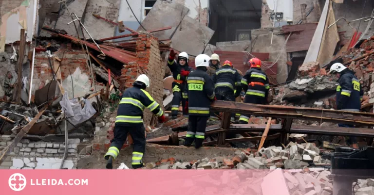 Nova nit d'alarmes antiaèries i explosions a les ciutats de Kíiv i Lviv