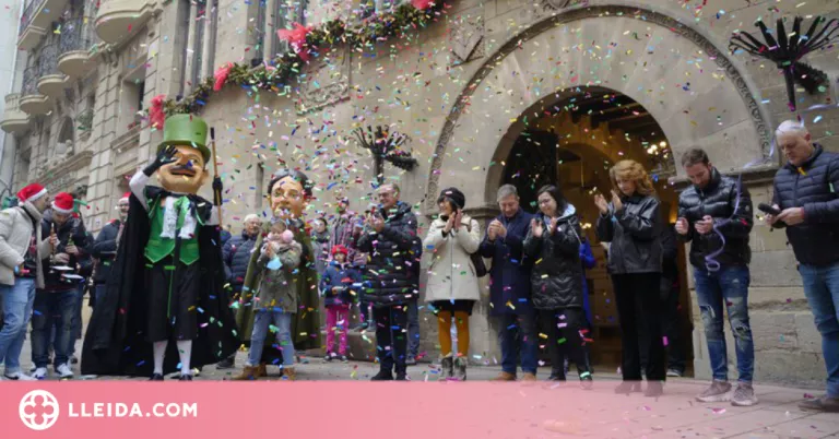 Lleida dona la benvinguda a l'Home i a la Dona dels Nassos