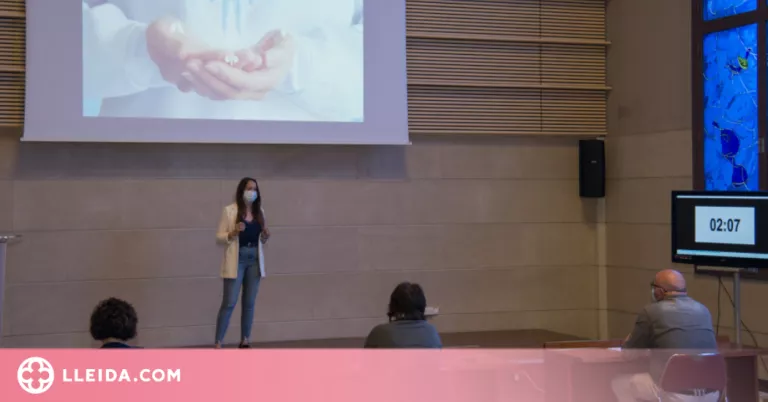 Una doctoranda de Medicina, a la final de Tesis en 4 minuts