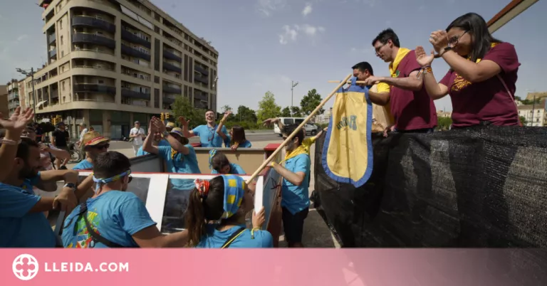 La imposició d’escarapel·les obre la tercera jornada de l’Aplec