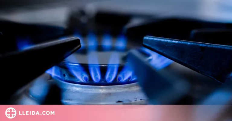 La UE rebaixa les importacions de combustibles fòssils russos un 35% des de l'inici de la guerra