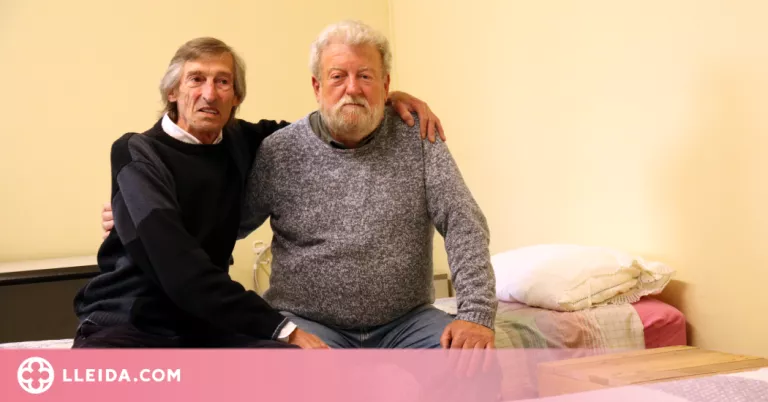 Un dels dos activistes en vaga de fam en defensa del català l'abandona per "prescripció mèdica"