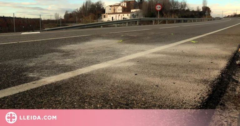 ⏯️ Mor la conductora d'un cotxe en un xoc frontal entre dos turismes al Segrià