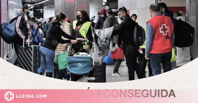 Els clients i clientes d'una cadena de botigues recapten 17.386 € per a Creu Roja Catalunya