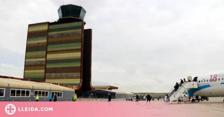 Greenpeace denuncia que el Govern subvencioni vols no rendibles a l'aeroport de Lleida-Alguaire