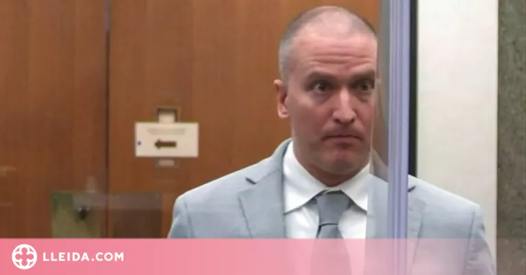 22 anys i mig de presó per a Derek Chauvin, el policia que va matar George Floyd