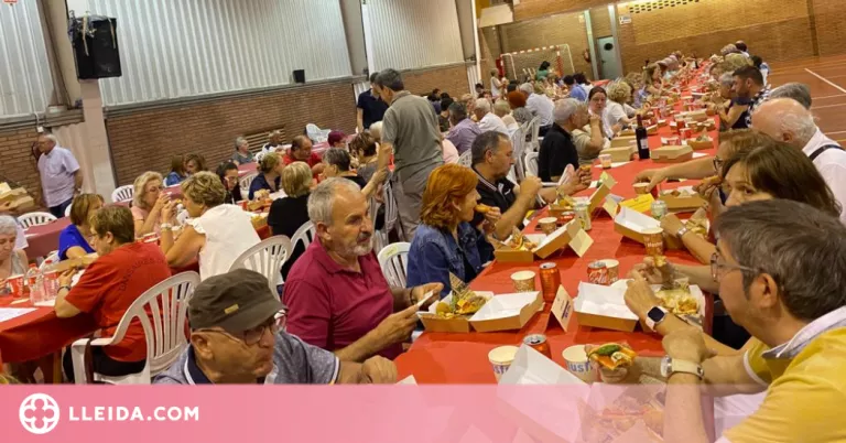Unes 200 persones se sumen a la 26a edició de l’Aplec de la Sardana d’Almacelles