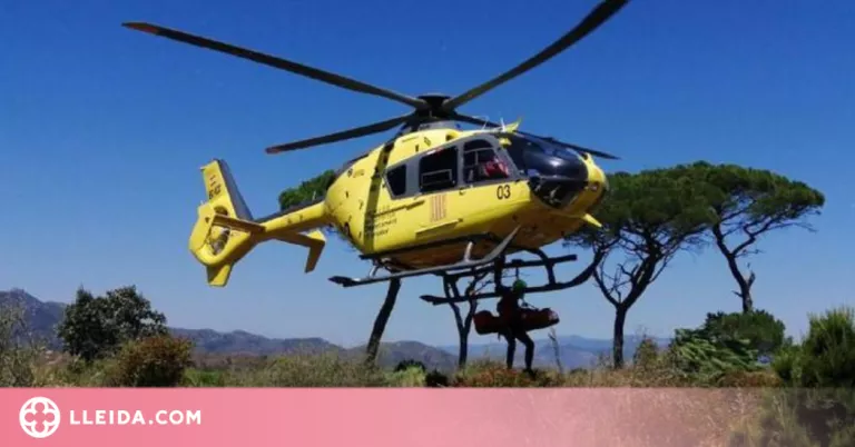 Els Bombers compten amb un nou helicòpter de rescat amb base permanent al Pirineu