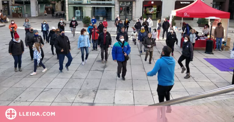Prop de 70 persones participen en la primera caminada solidària de la Fundació Antisida de Lleida