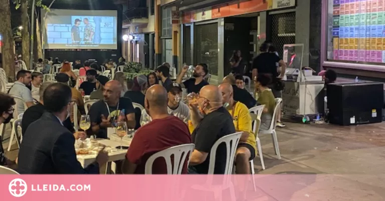 El ‘Galacticat’ converteix Tàrrega en una sala de cinema a l’aire lliure