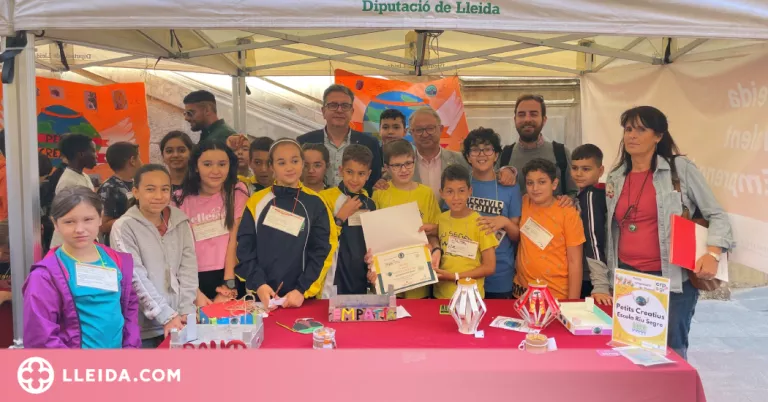 Més de 220 alumnes de primària exposen a Lleida el producte de les seves 'empreses'