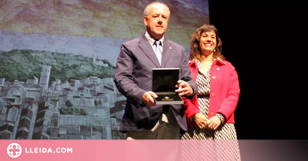 L'artista Josep Minguell rep la Medalla d'Or de Tàrrega com a reconeixement a la seva carrera