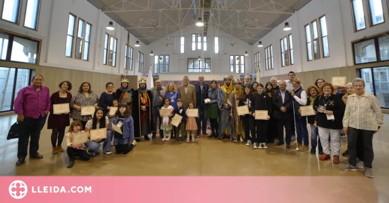 L’associació de Moros i Cristians celebra la seva jornada festera al Mercat del Pla