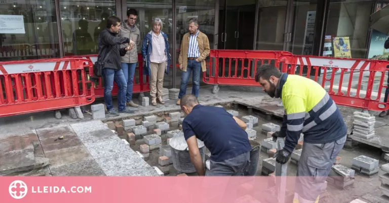 Milloren el paviment a l'accés a l'Auditori i renova les llambordes del carrer Alcalde Costa