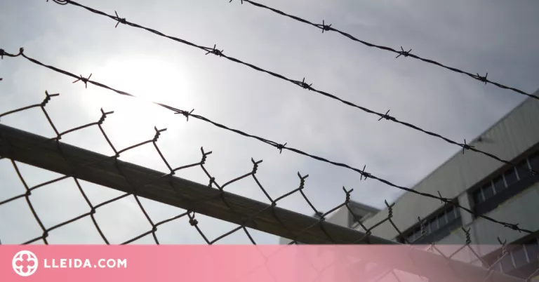 Investiguen la mort d'un pres de vint-i-cinc anys