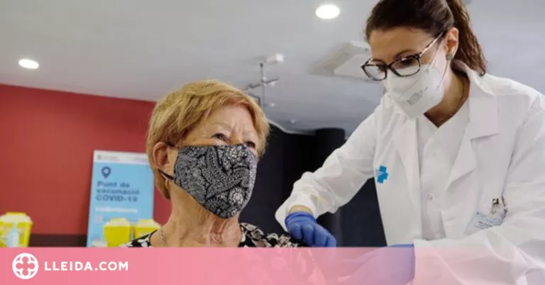 El 90% dels majors de 80 anys ja tenen la primera dosi de la vacuna