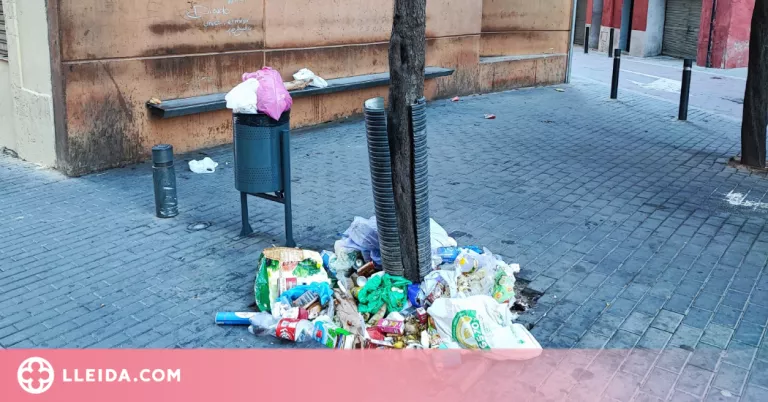 Denuncien l'acumulació de brutícia al Centre Històric de Lleida