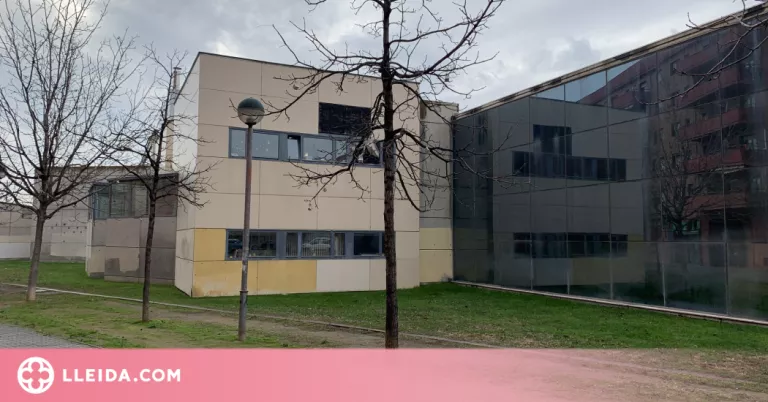 Aprovada la instal·lació fotovoltaica per autoconsum amb 108 panells solars al Centre Cívic de Balafia