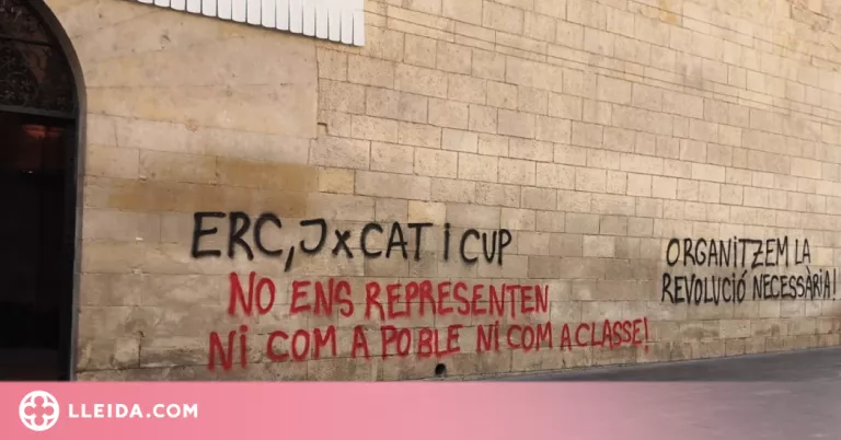 Apareixen pintades a l'edifici de l'IEI