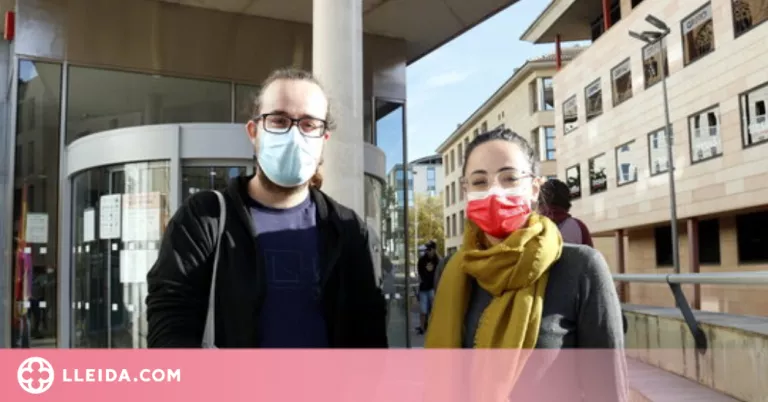 Multa de 900 euros per ocupar una antiga oficina de "La Caixa" a Lleida