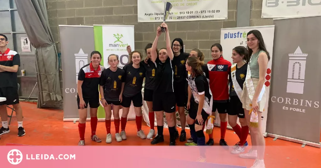Corbins celebra el primer torneig de futbol sala femení