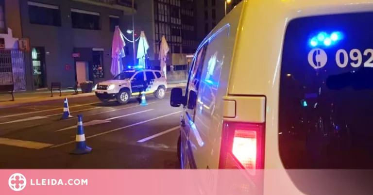 Detingut de matinada després de calar foc a dos contenidors a Lleida