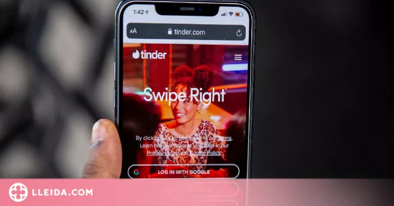 Salut recorre a Tinder per ampliar la vacunació