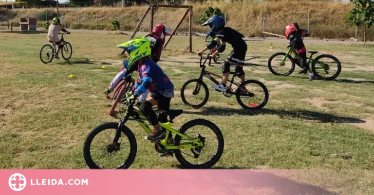 Més de 400 joves d'arreu als campus d'Hoquei i Bike Park de Vila-sana